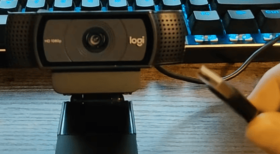 connect-webcam